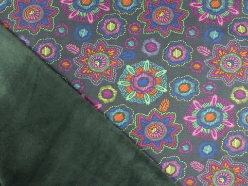 Alpensweat mit Mandala Blumen dunkelgrün Rückseite