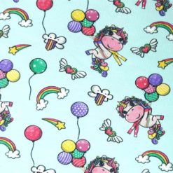 Stoff mit Regenbogen und Einhorn Detail