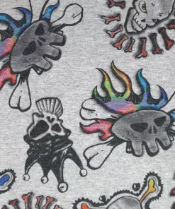 SanDaLu grau melierter Sommersweat bunte Totenköpfe Detail