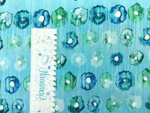 hellblauer Baumwollstoff Lineal
