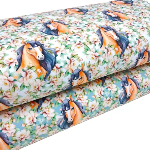 SanDaLu French Terry Flower Horse in weiß und dusty mint