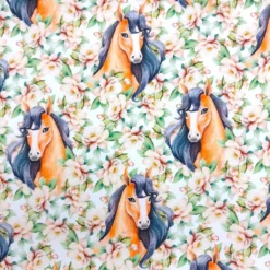 SanDaLu French Terry Pferde und Blumen weiß