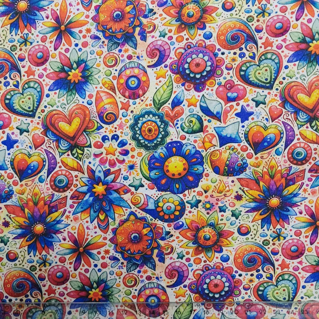 SanDaLu bunter Alpensweat mit Herzen und Blumen Lineal