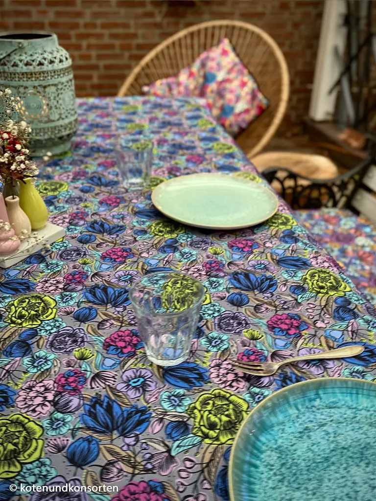 SanDaLu wasserabweisender Stoff mit Blumen aus der Happy Collection Nähbeispiel