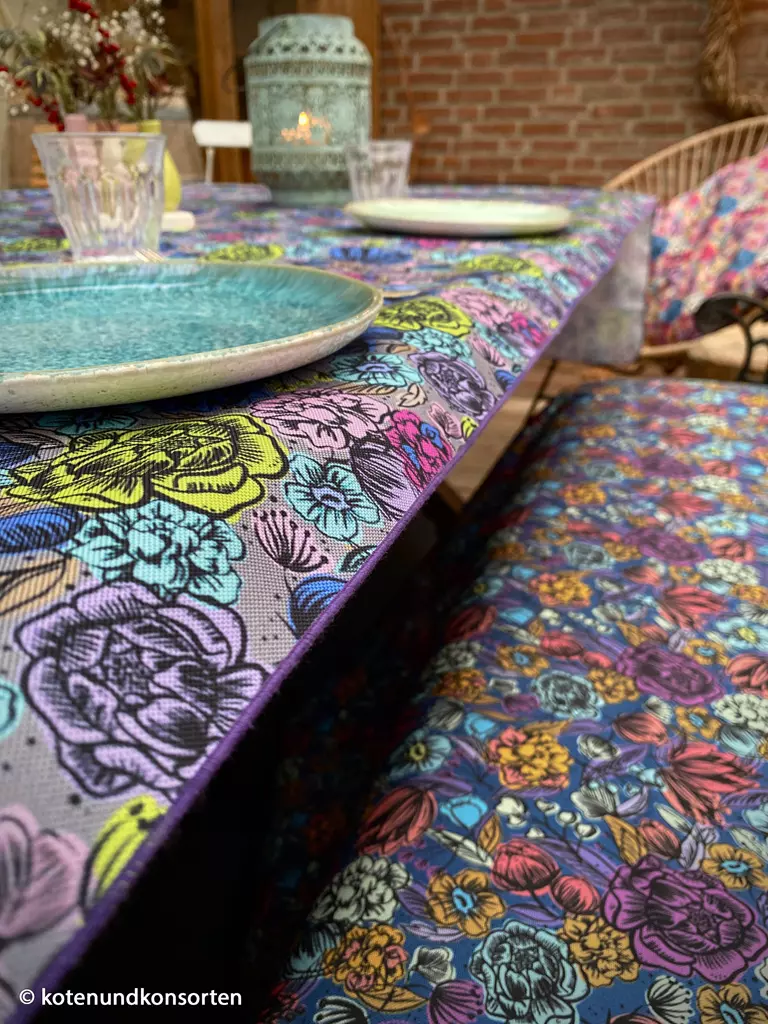 SanDaLu wasserabweisender Stoff mit Blumen aus der Happy Collection Nähbeispiel