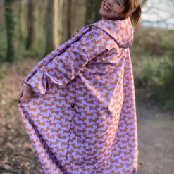 SanDaLu Dackel Stoff wasserabweichend flieder von Cherry Picking Nähbeispiel