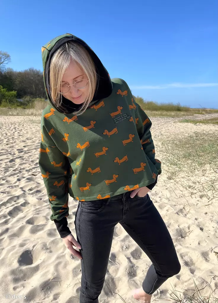 SanDaLu Sweat Dackel Terry von Cherry Picking in dunkelgrün Nähbeispiel